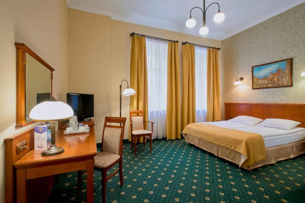Hotel Hetman, Hotel in Warschau