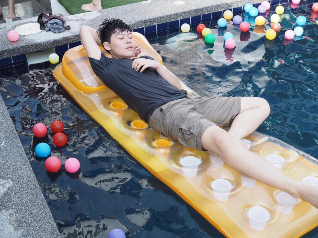 บ้านพาขวัญ พูลวิลล่า หัวหิน - 2 ห้องนอน (สระส่วนตัว คาราโอเกะ ไฟเธค ปิ้งย่าง 4-12 คน) photo