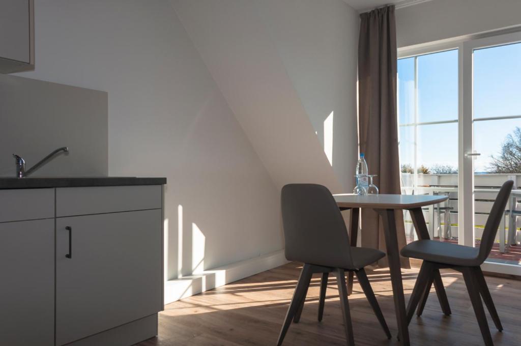 Balcony/terrace, LINDENHOF Hotel Garni in Fehmarn