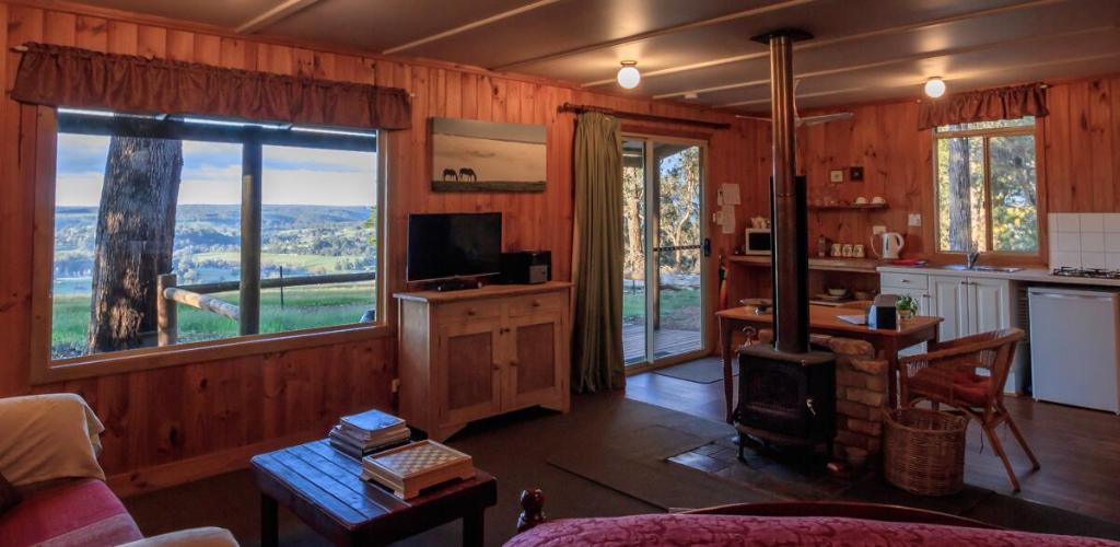Balingup Heights Hilltop Forest Cottages photo