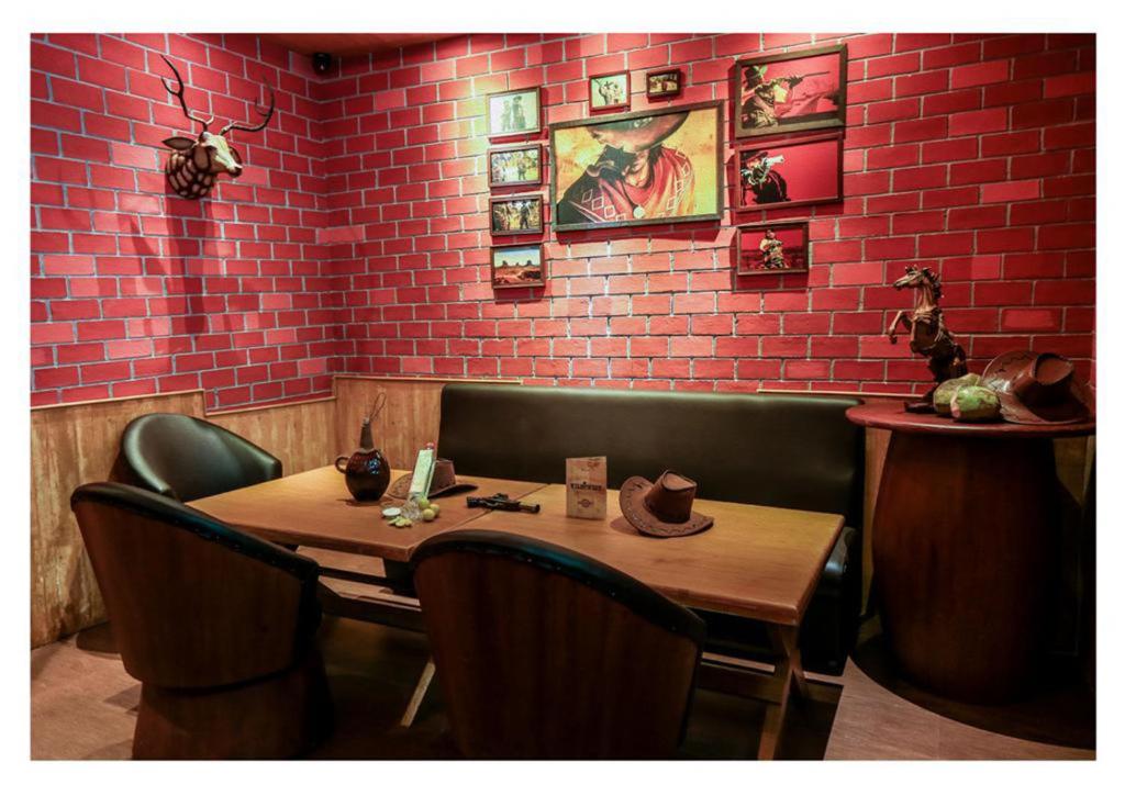 Bar/lounge