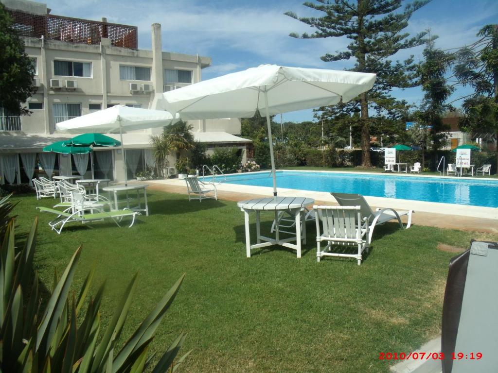 Hotel Puesta del Sol photo