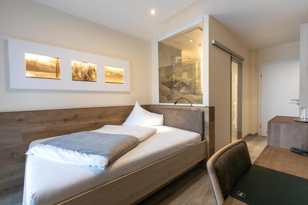 Hotel am Wald photo