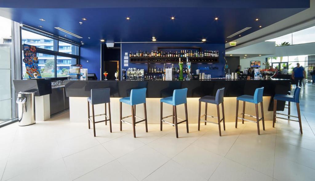 Bar/lounge
