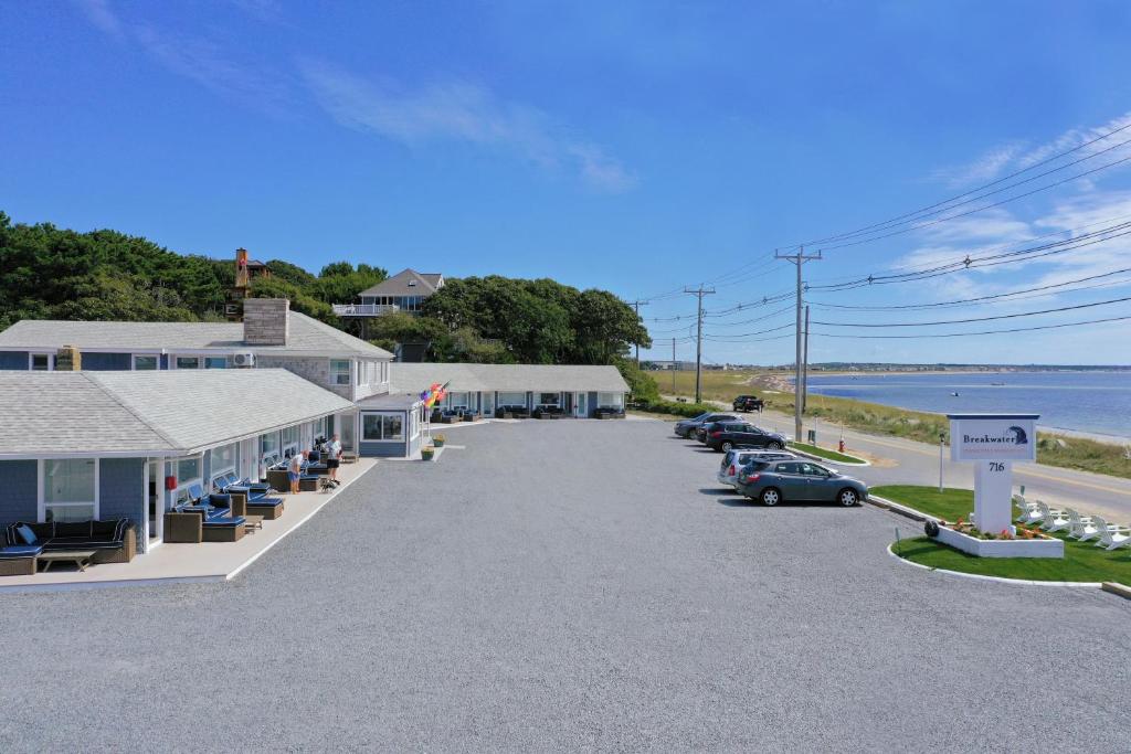 Breakwater Hotel photo