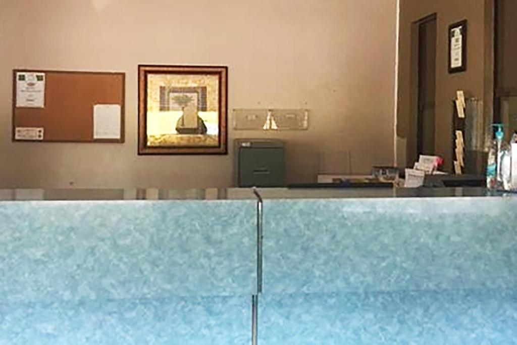 フロント・ロビー