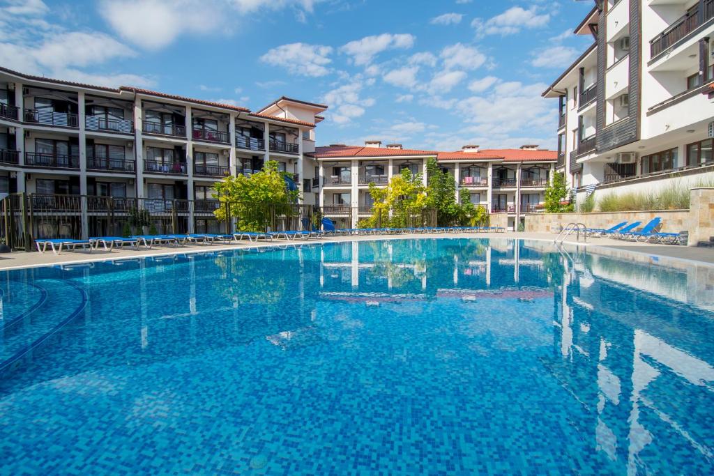 Nevis Resort & Aqua Park - All Inclusive — Basen in Słoneczny Brzeg, Region Burgas