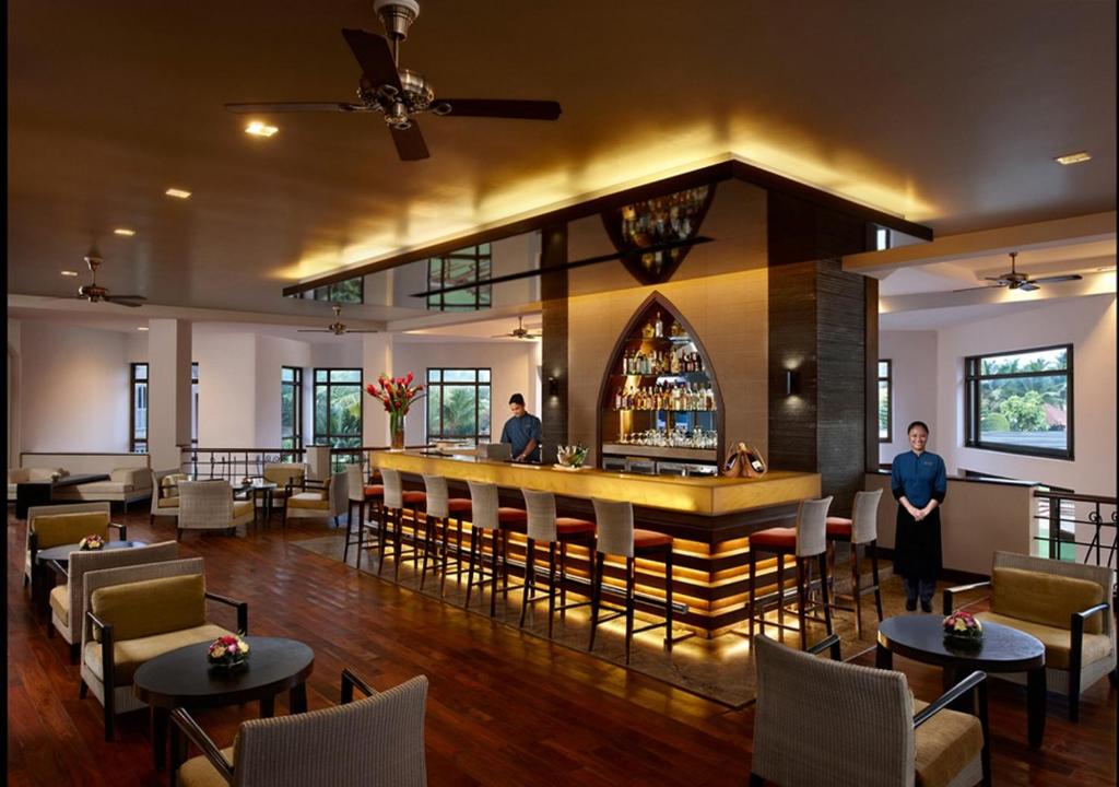 Bar/lounge