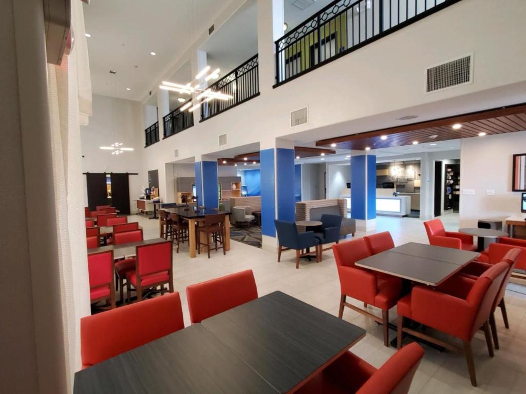 ホリデイ イン エクスプレス ＆ スイーツ フェニックス グレンデール スポーツ ディストリクト バイ IHG (Holiday Inn Express & Suites Phoenix - Glendale Sports Dist By IHG) お料理のイメージ