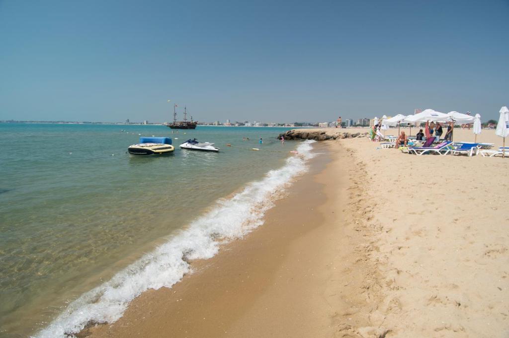 Nevis Resort & Aqua Park - All Inclusive — Plaża in Słoneczny Brzeg, Region Burgas