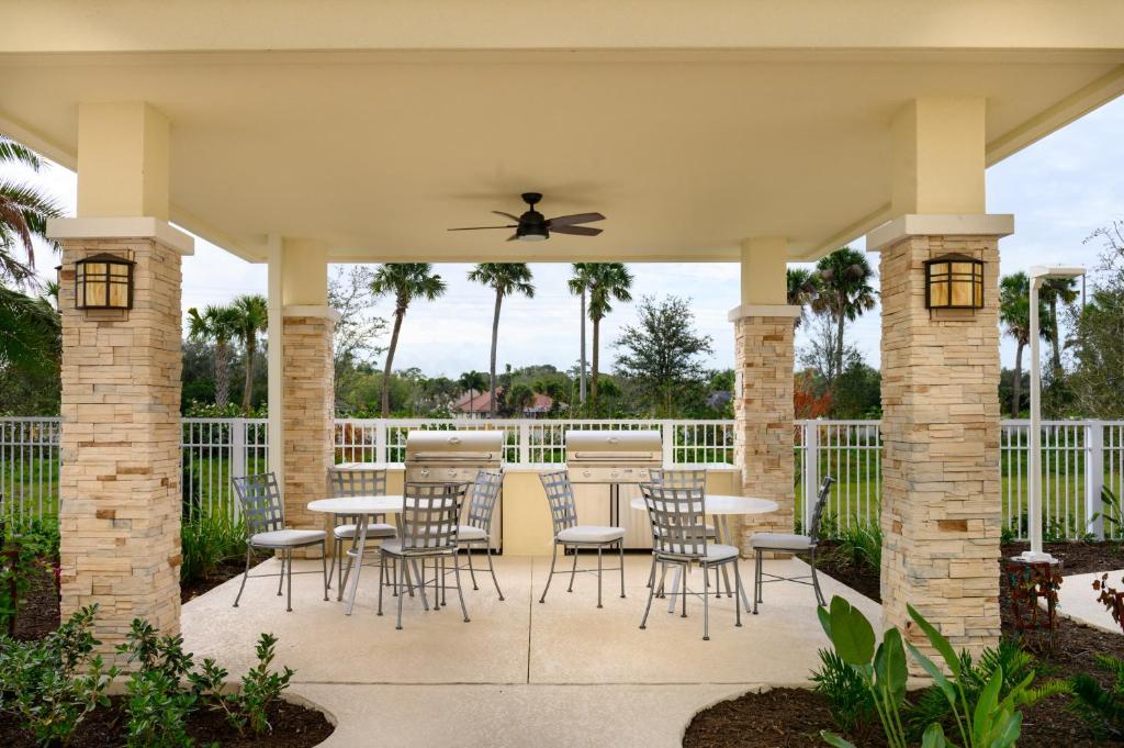 Staybridge Suites Vero Beach photo