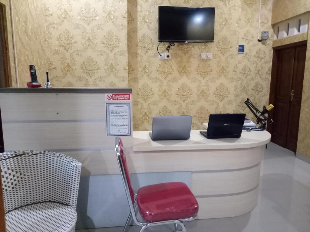 WISMA ANDALI Syariah near RSUD Cideres photo