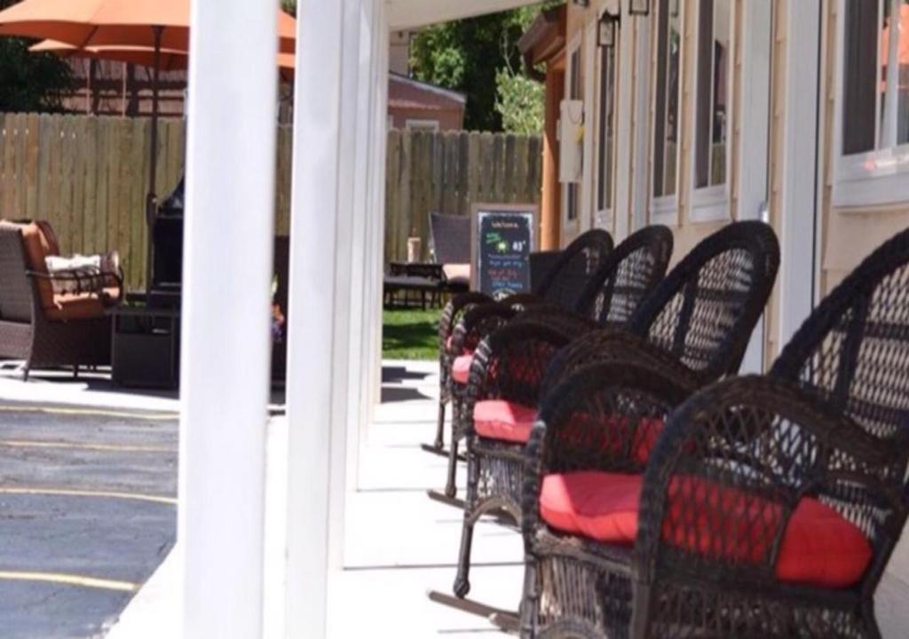 Harney Peak Inn photo