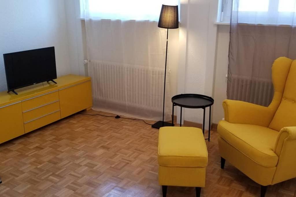 Off HSH Barre 6 - City Apartment next Cathedral Lausanne - 3