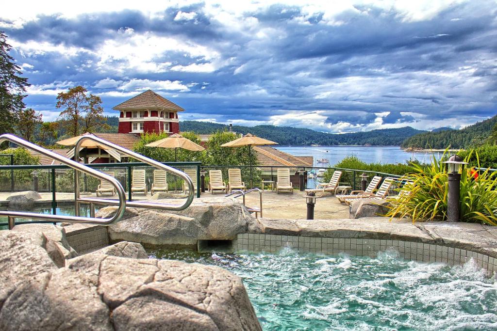 Poets Cove Resort & Spa photo