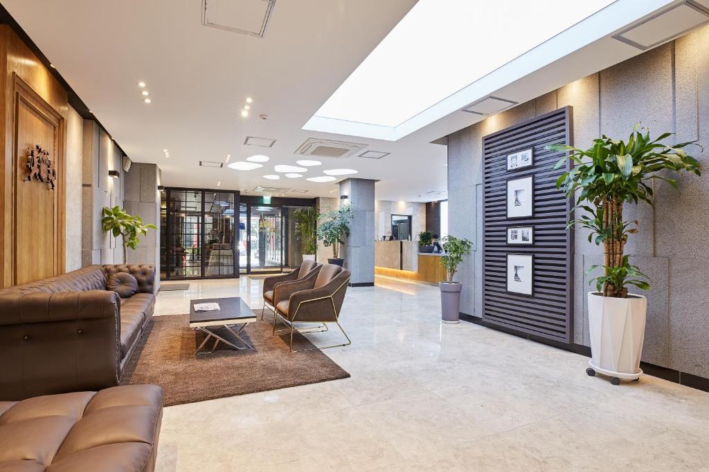 フロント・ロビー