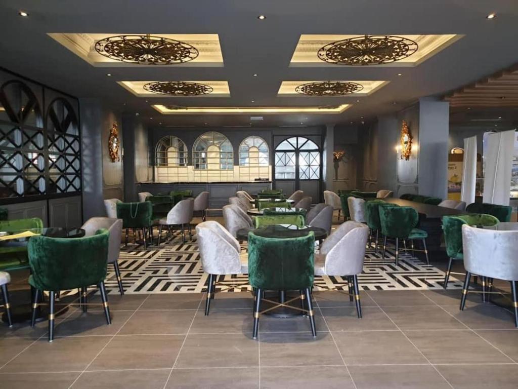 Dreamscape Apartment @ Golden Hills