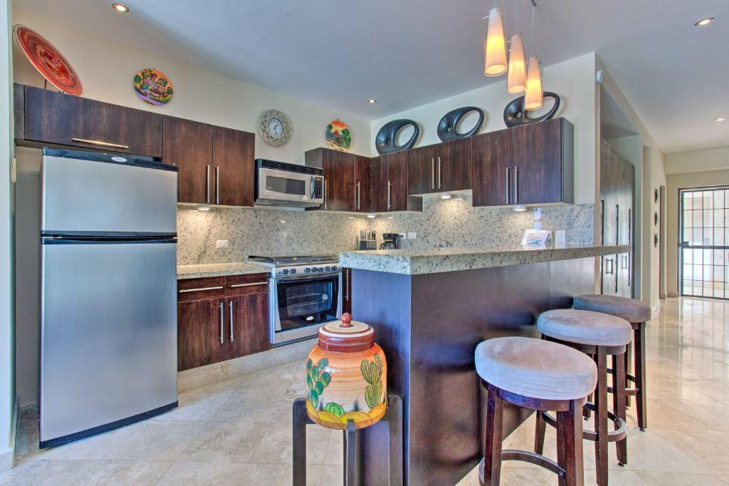 Coastal Cabo Oasis w/ Pool Access + Pvt Patio - 4