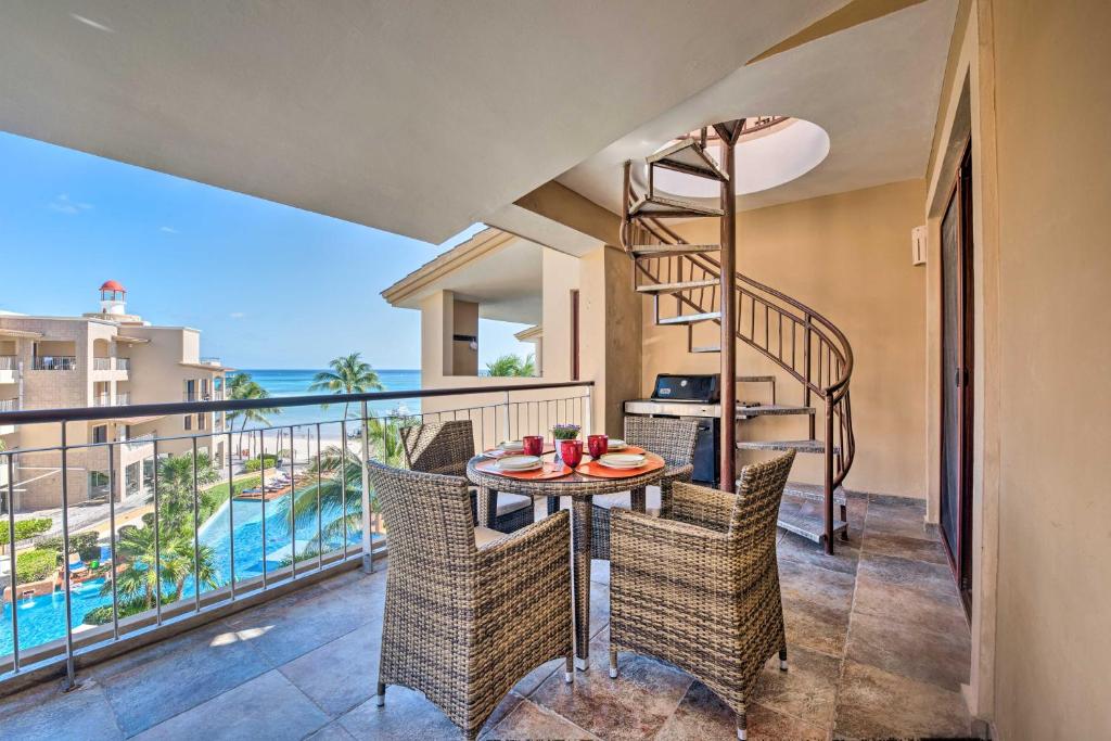 Playa del Carmen Beachfront Condo w/ Pool Access! - 2
