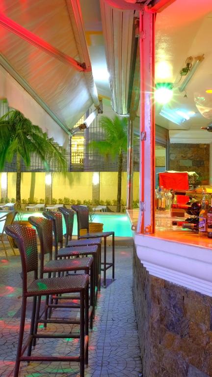 Bar/lounge