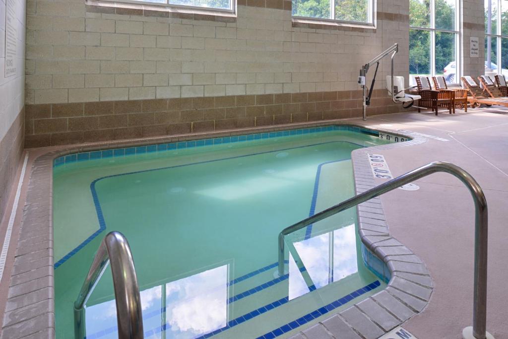 Holiday Inn Express & Suites St. Croix Valley photo