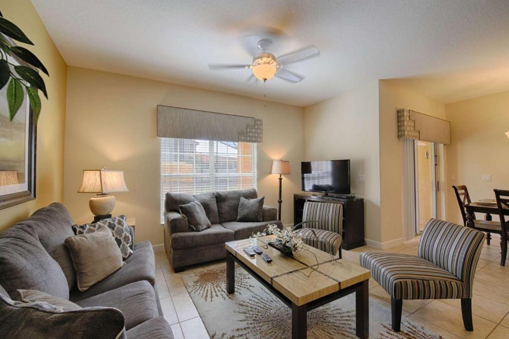 3085 Paradise Palms, Kissimmee