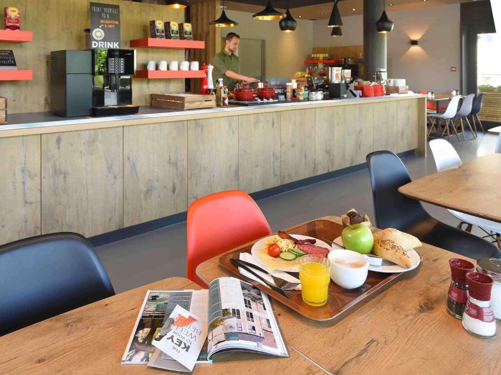 Ibis Brussels Erasmus Photo 36