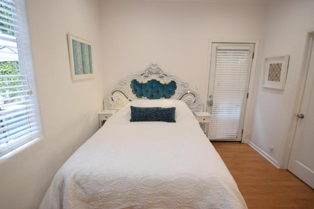 Beverly Hills Celebrity Home photo