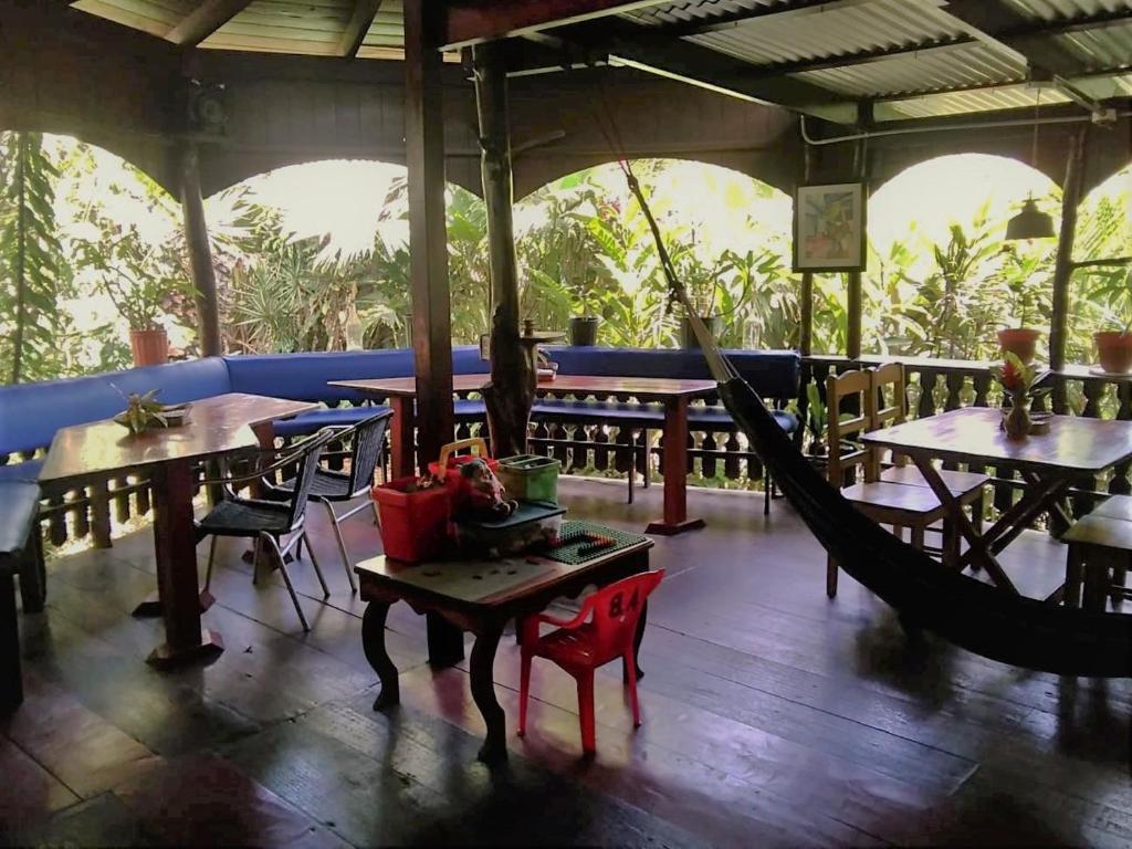 Restaurant, Cabinas Algebra in Cahuita