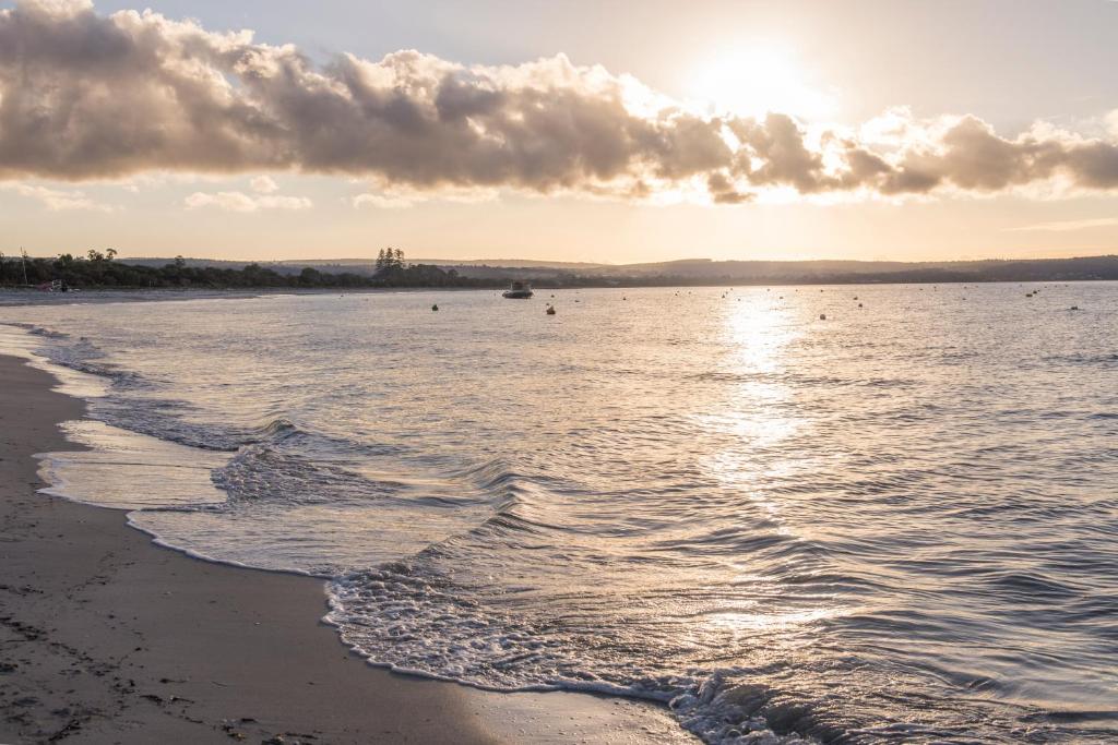 Bay Vista photo