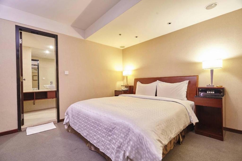 Family Hotel Taipei photo