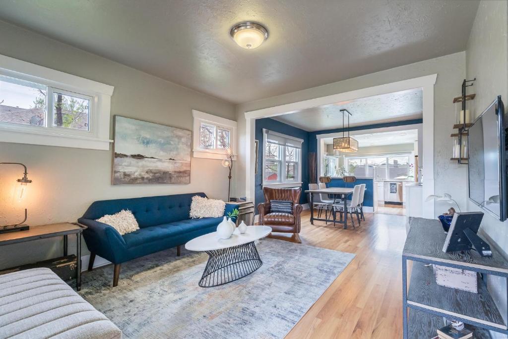 Superb Washington Park Home - Dog-Friendly - Yard