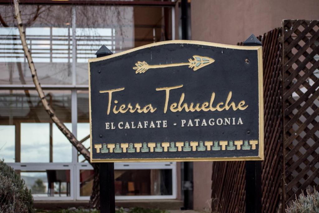 Tierra Tehuelche Hosteria y Aparts — Hotel in El Calafate