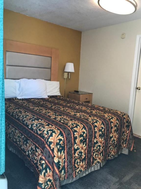 Budget Inn Parker photo