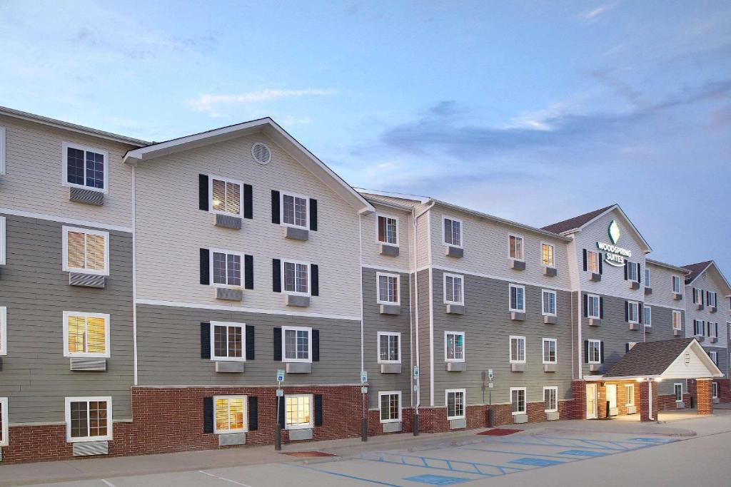 WoodSpring Suites Denton photo