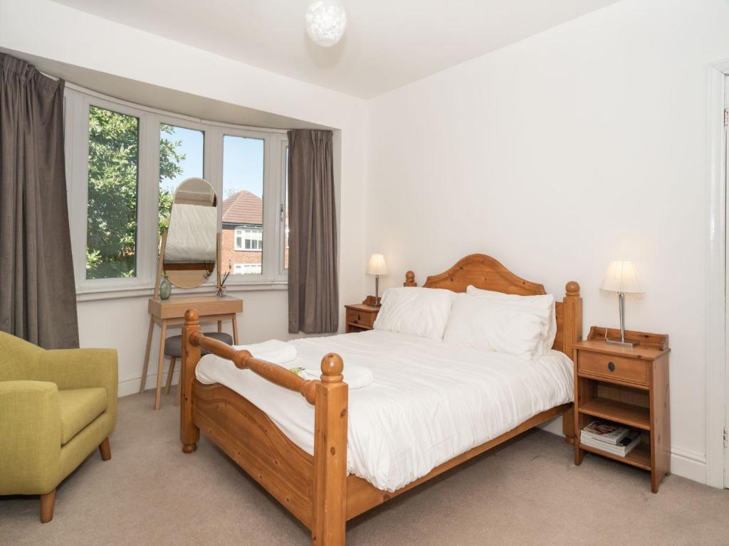 36 Westminster Road, York photo 2