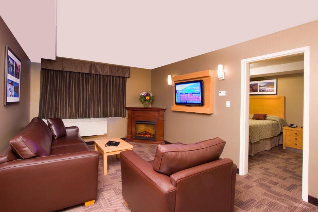 Woodlands Inn Photo 17
