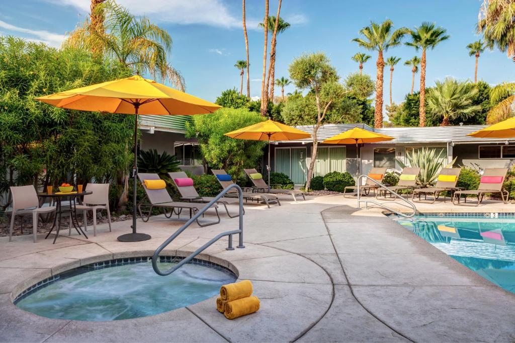 Avance Hotel — Hotel in Palm Springs (CA)