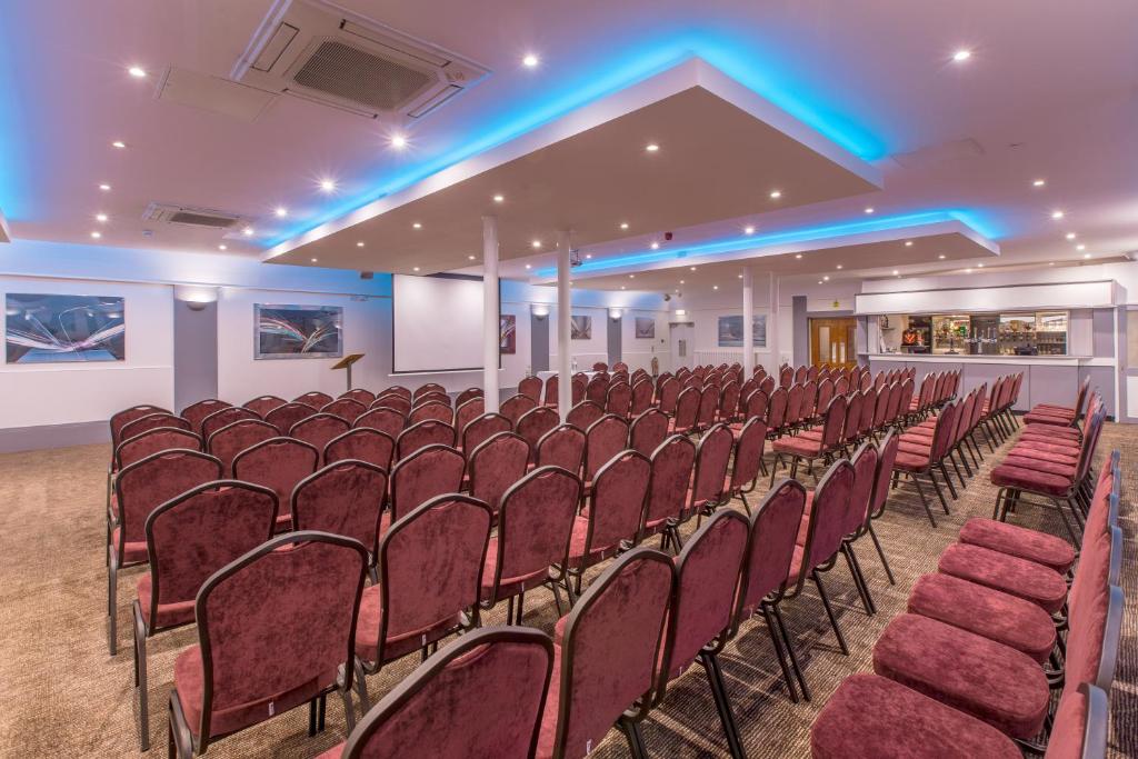 Tárgyalóterem/bálterem