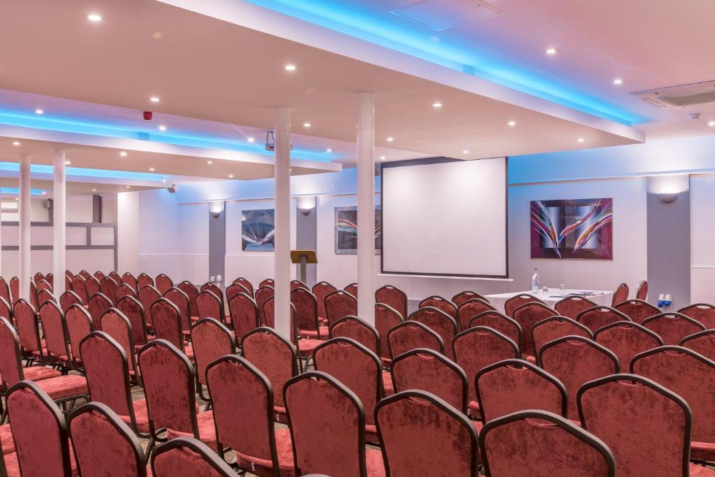 Tárgyalóterem/bálterem