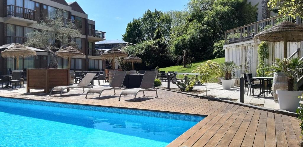Hotel Nivelles-Sud Van der Valk photo