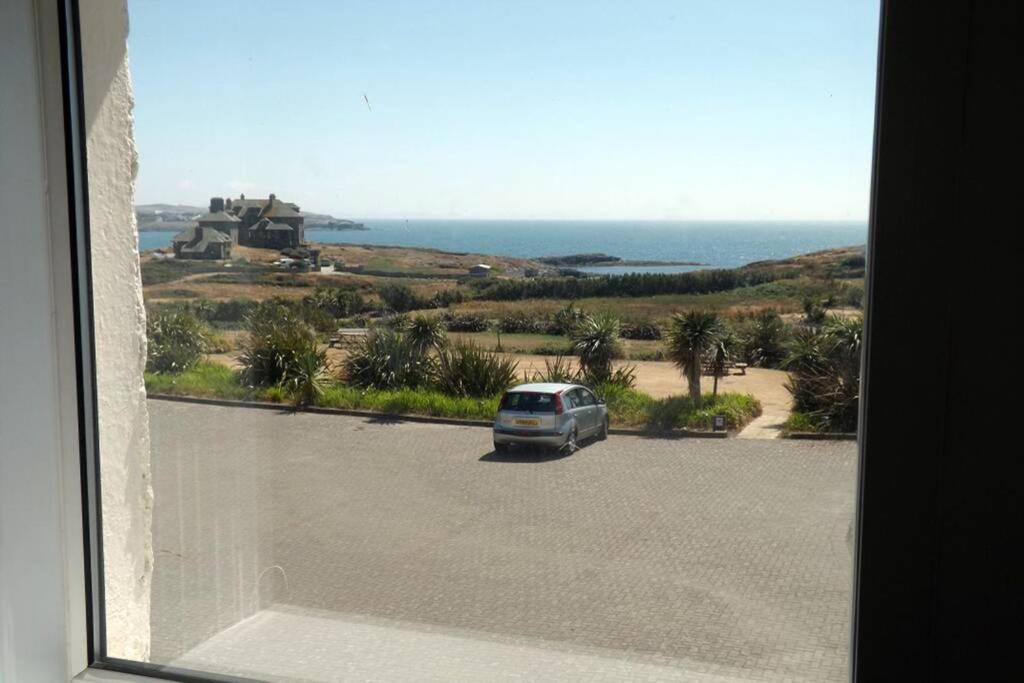 PLAS DARIEN-3 BED APT- SEA VIEWS - SLEEPS 5, Trearddur