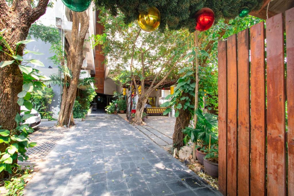 ทางเข้า