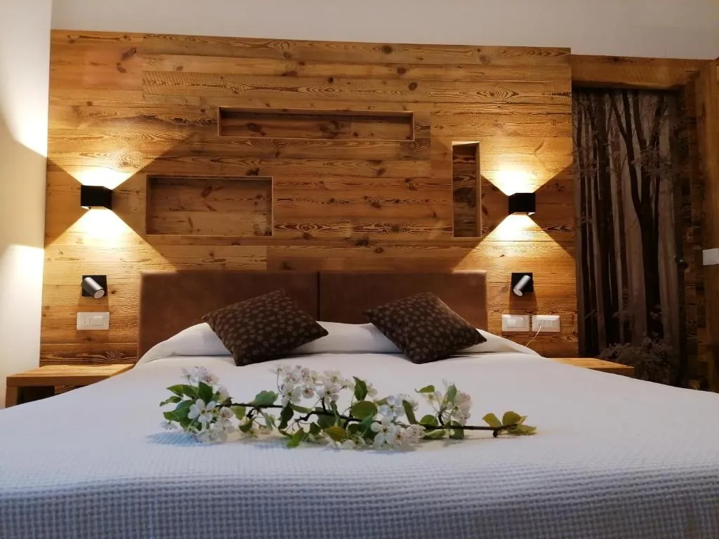 Albergo Silvana, hotel in Ledro