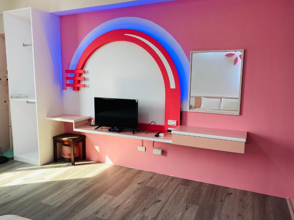 Shared lounge/TV area