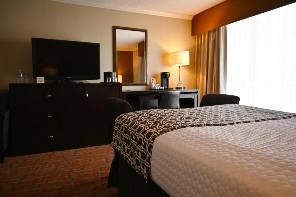 The Hotel Fullerton Anaheim Photo 32