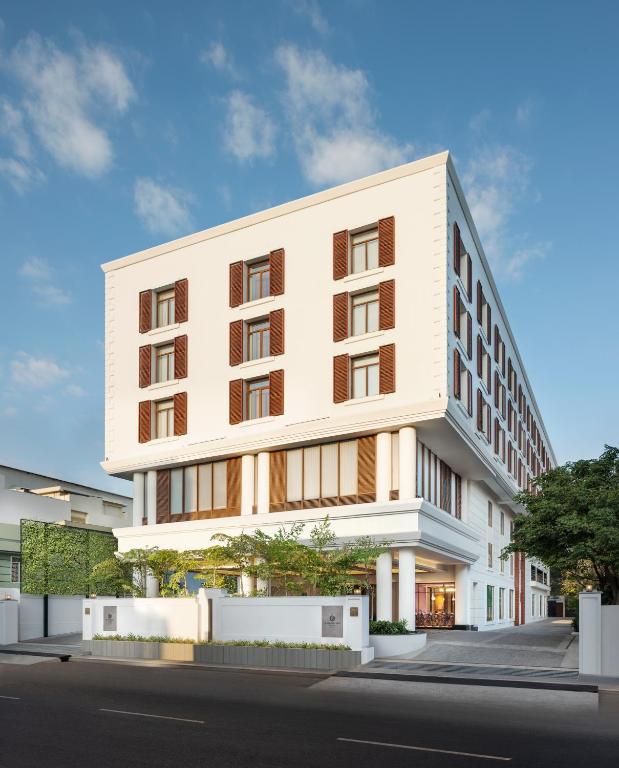 Exterior view, The Residency Towers Puducherry in Pondicherry