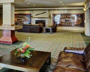 Chateau Nova Kingsway photo