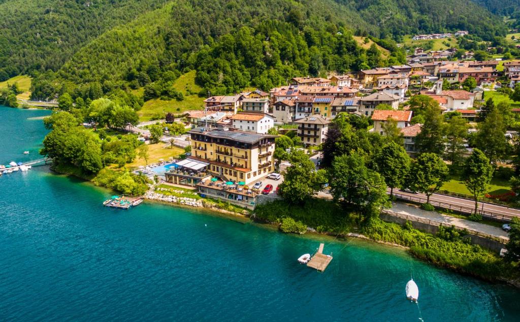 Albergo Mezzolago photo