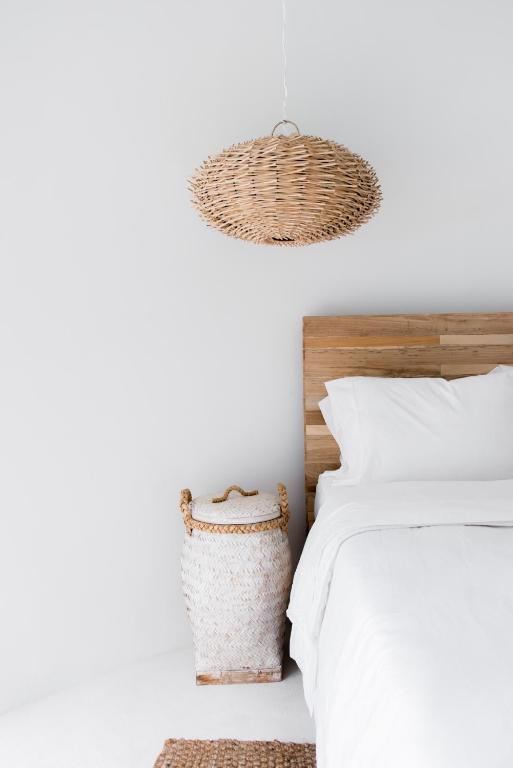 Igloo Beach Lodge photo